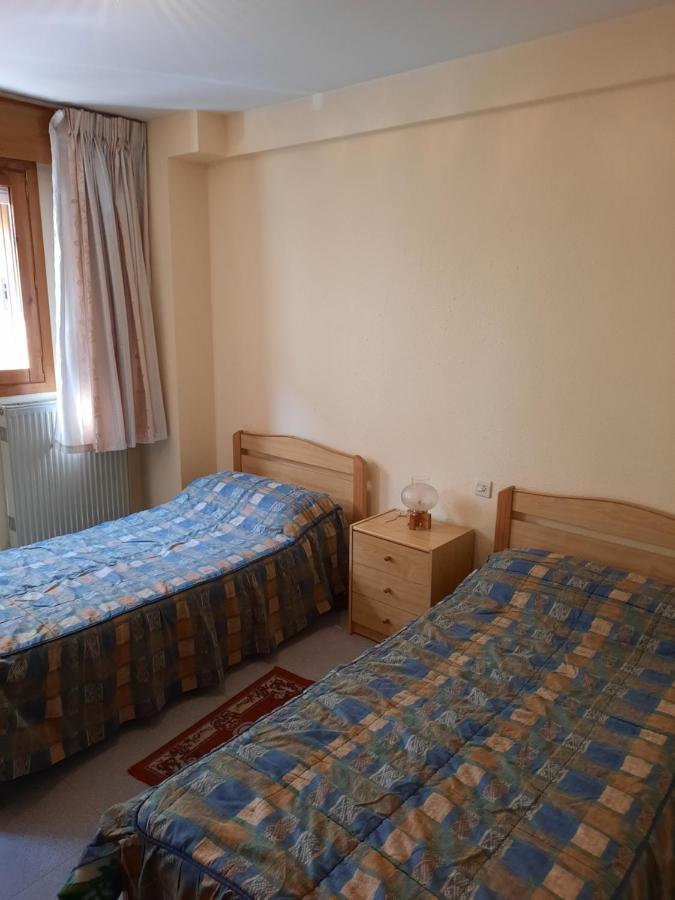 Habitaciones Pension El Parque Sabiñánigo Εξωτερικό φωτογραφία